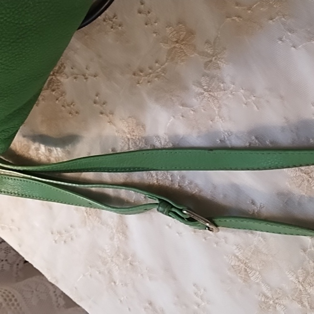 Kate Spade VGC Green 100% Cow Leather Shoulder Bag. Pebbled. - Picture 7 of 16